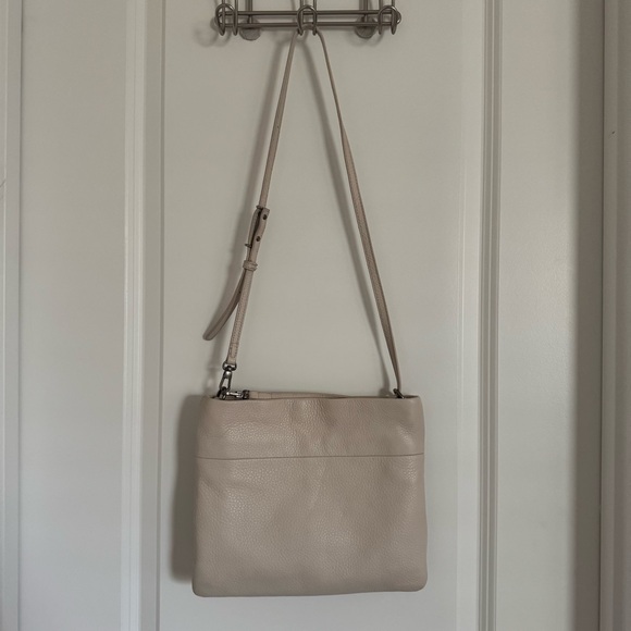 The Sak 100% Leather Cream Shoulder Bag - Picture 2 of 16